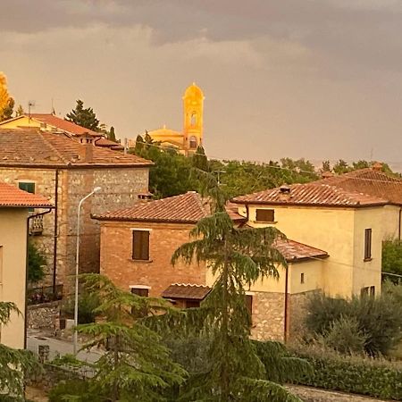 La Terrazza Da Barbara Hotel Torrita di Siena Luaran gambar