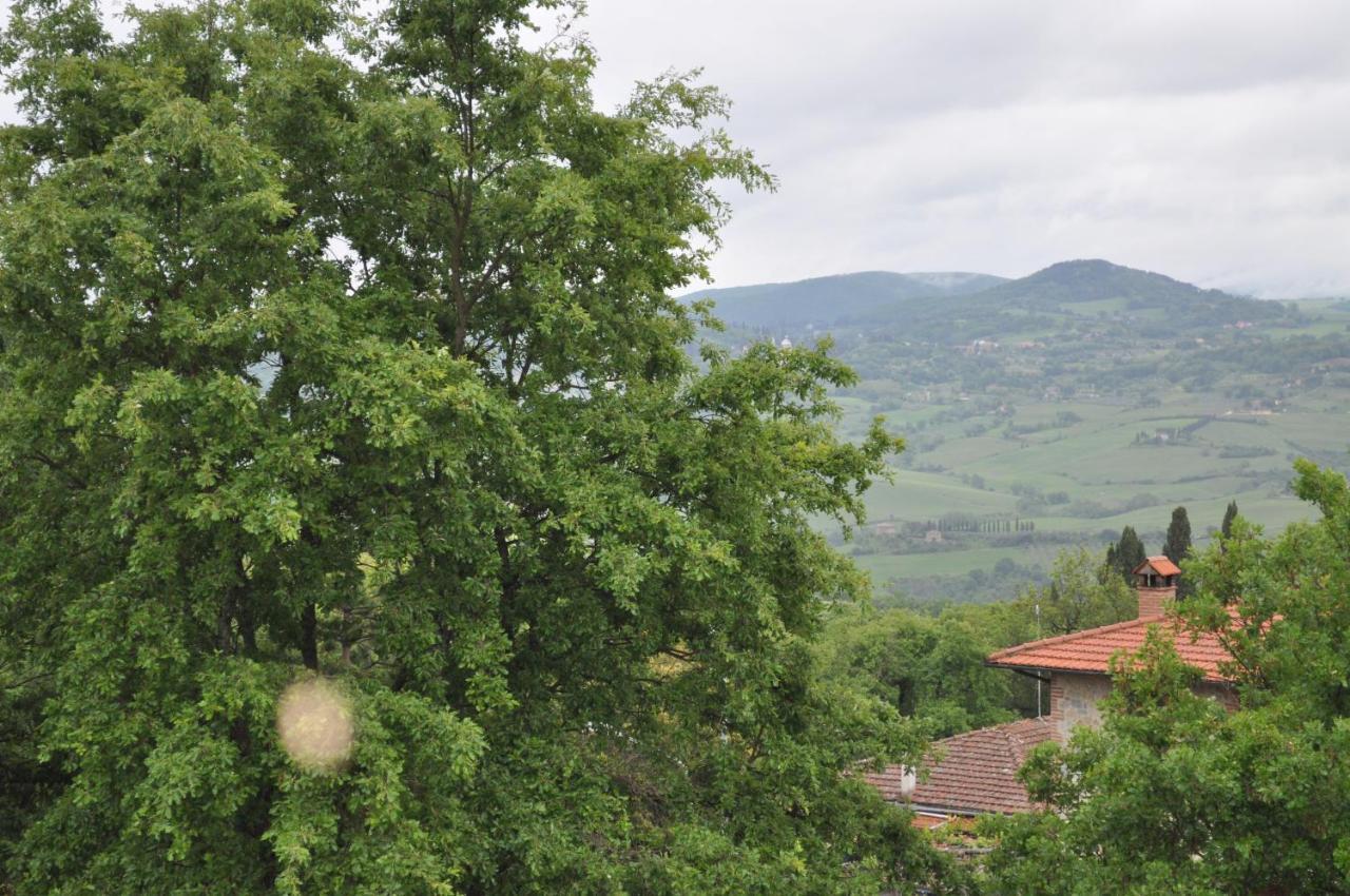 La Terrazza Da Barbara Hotel Torrita di Siena Luaran gambar