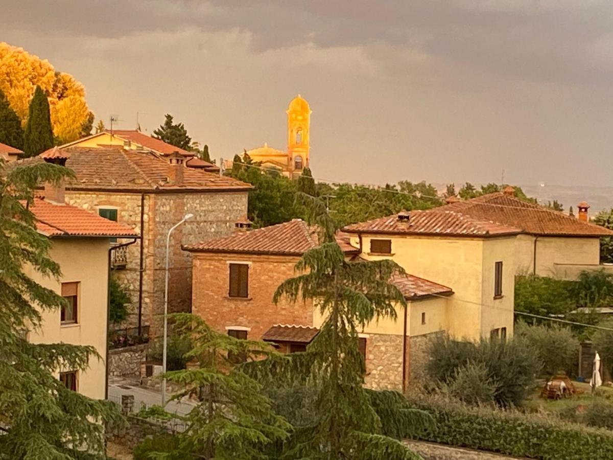 La Terrazza Da Barbara Hotel Torrita di Siena Luaran gambar